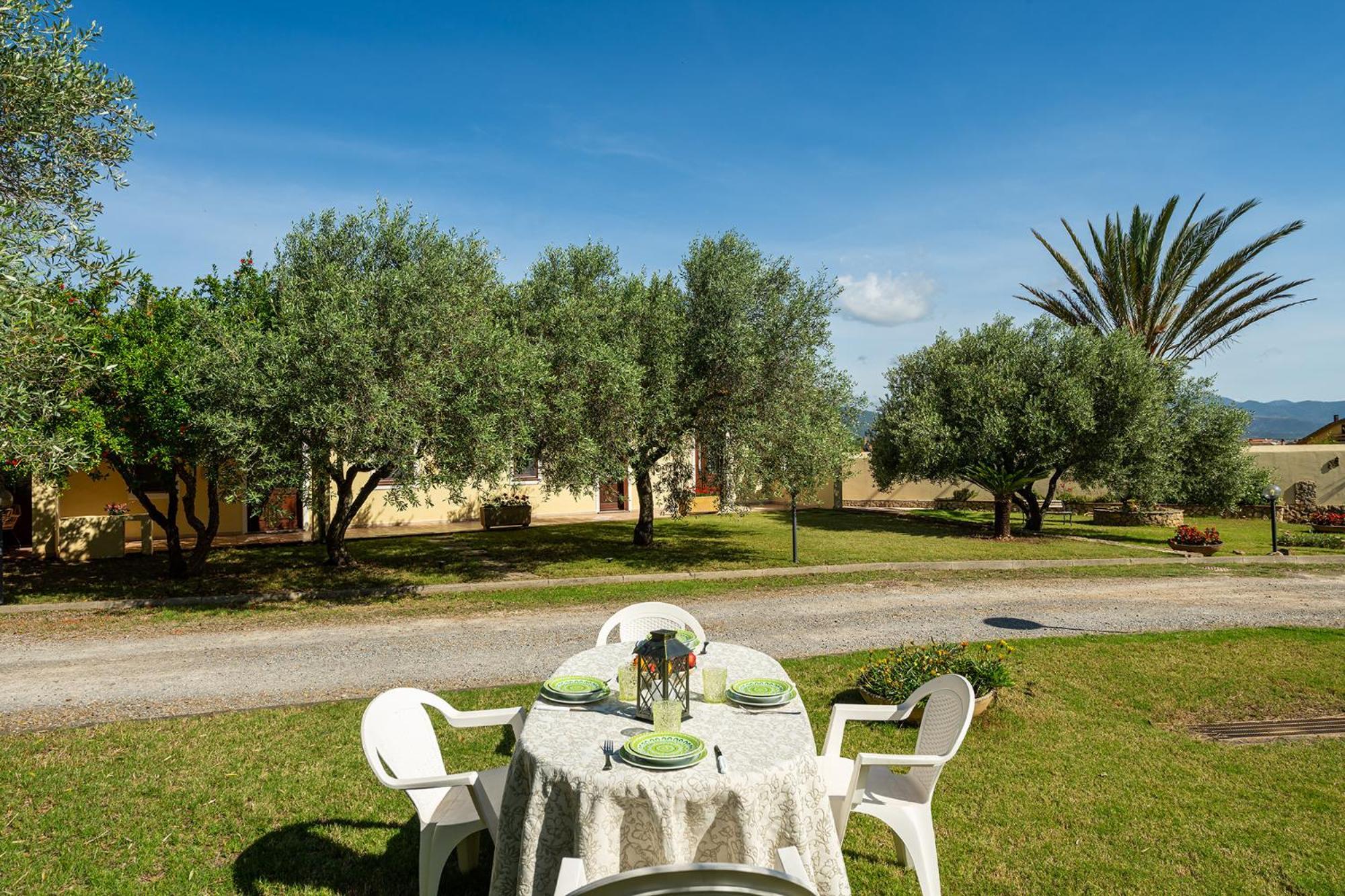 Residenza Parco Degli Ulivi Villa Villamassargia Exteriör bild